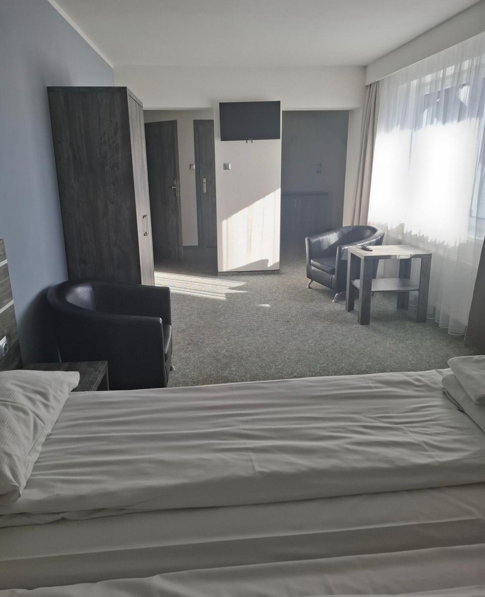 Hotel Гижицко Экстерьер фото
