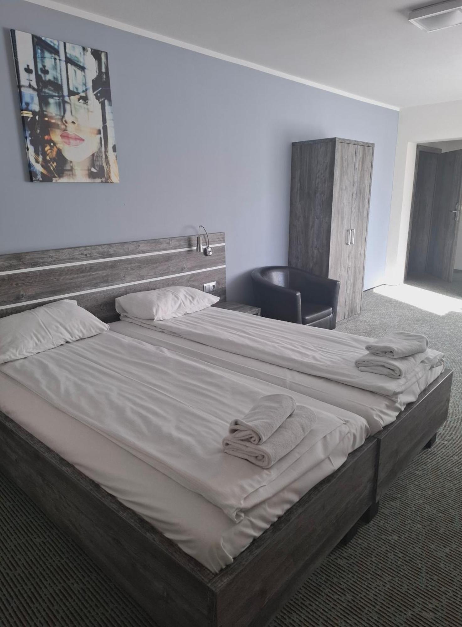 Hotel Гижицко Экстерьер фото