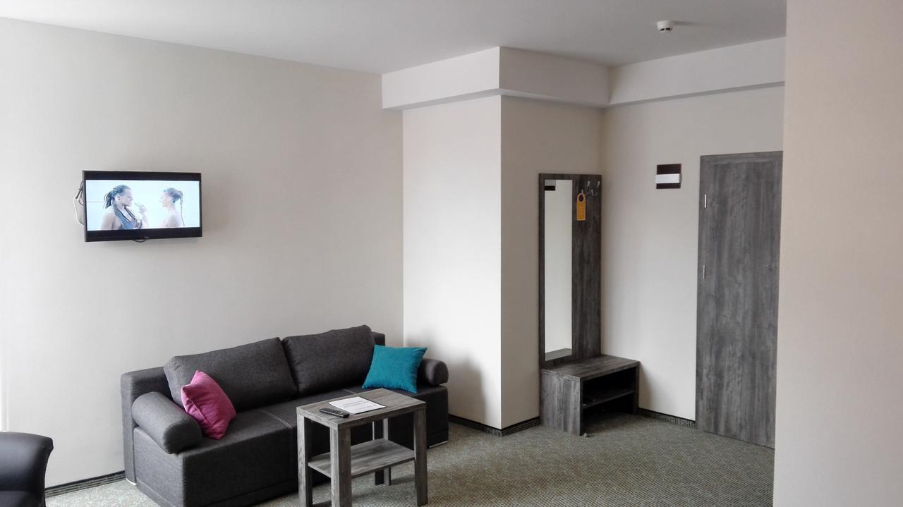 Hotel Гижицко Экстерьер фото