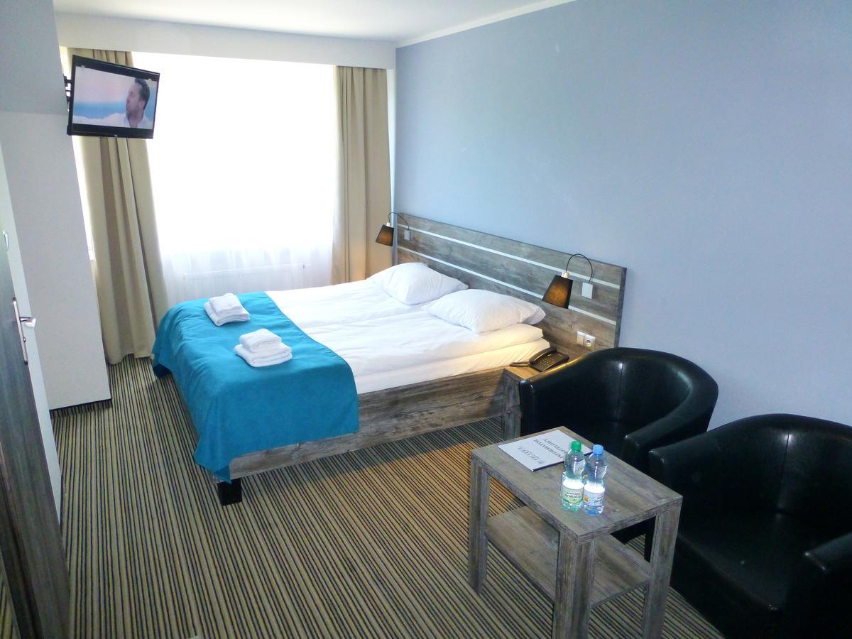 Hotel Гижицко Экстерьер фото