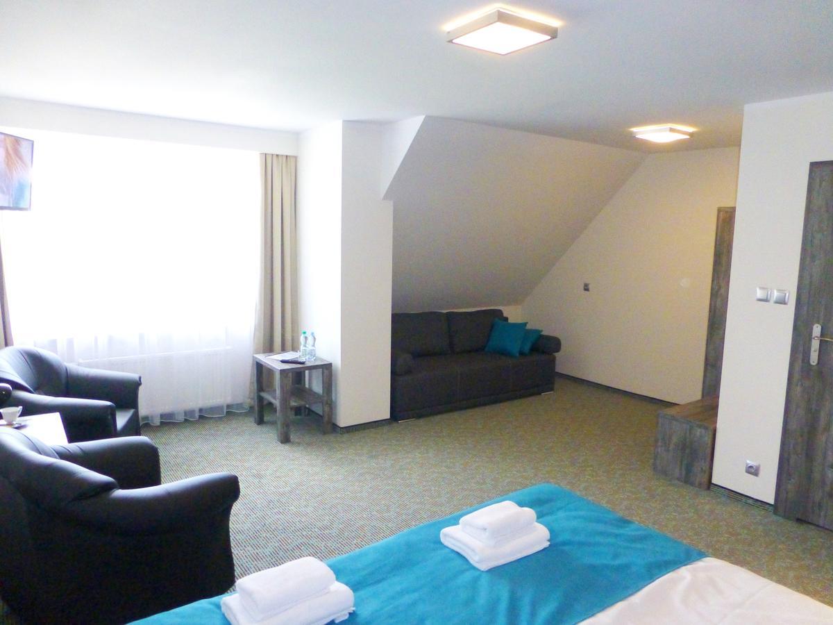 Hotel Гижицко Экстерьер фото
