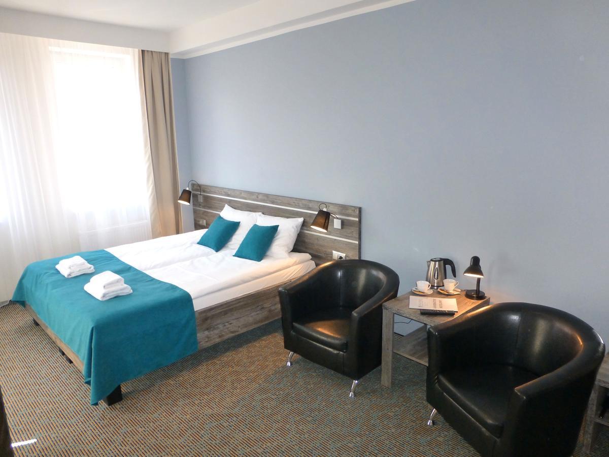 Hotel Гижицко Экстерьер фото