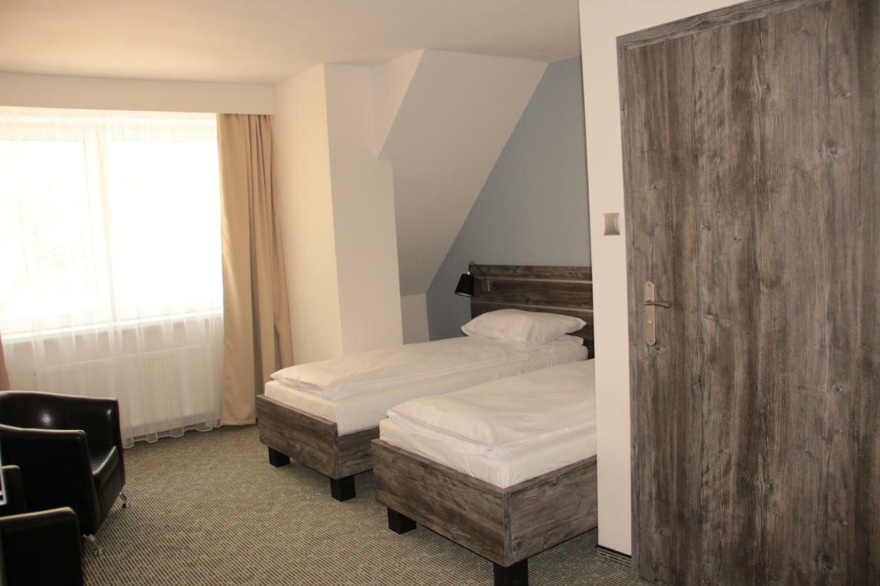 Hotel Гижицко Экстерьер фото